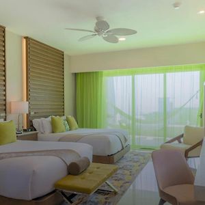 Garza Blanca Resort
